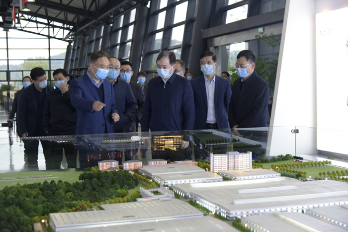 杭州市委副書記、代市長劉忻調(diào)研杭叉集團